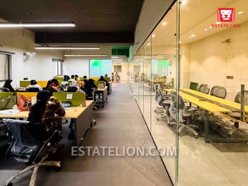 4500 sq.ft. Fully Furnished Office Space on Lease in Sector-4 Noida, Near Metro